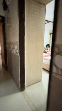 Available semi furnished 3BHK for Rent At mulund West at just 85k 
