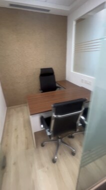 1500sqft office in jmd megapolis 