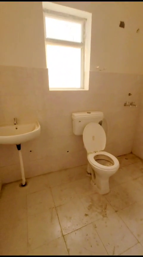 2Bhk Ready to Move Affordable Project 
Pivotal Paradise Sec-62 Golf Course Ext Road Gurugram 📞 9711917651