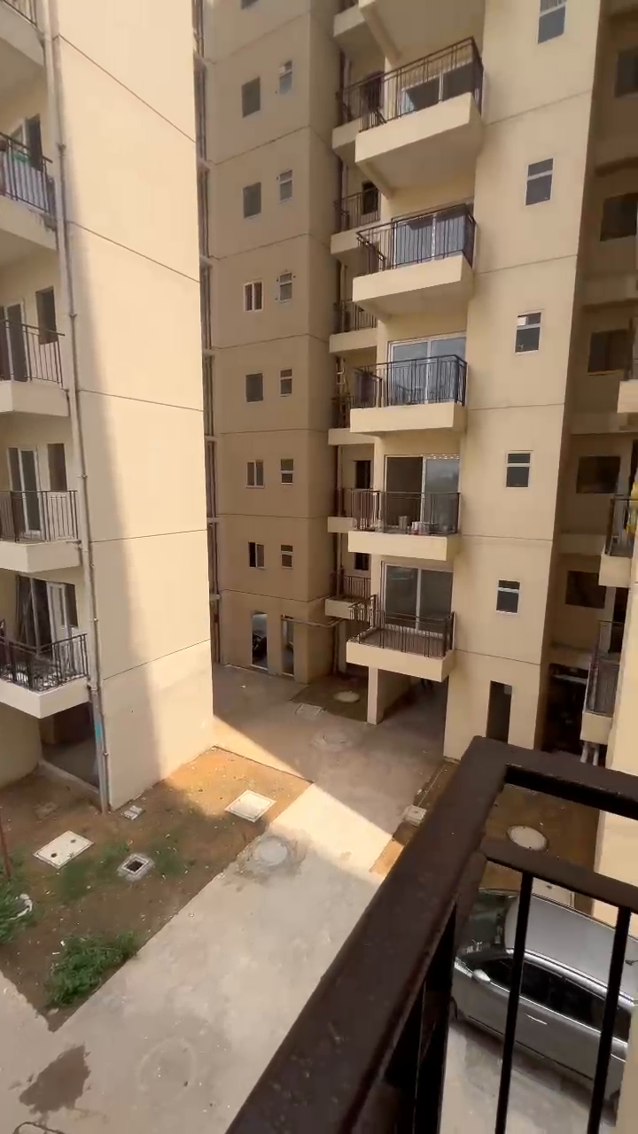 2Bhk Ready to Move ,affordable Project :
Pivotal Paradise Sec-62 Golf Course Ext Road Gurugram 📞 9711917651