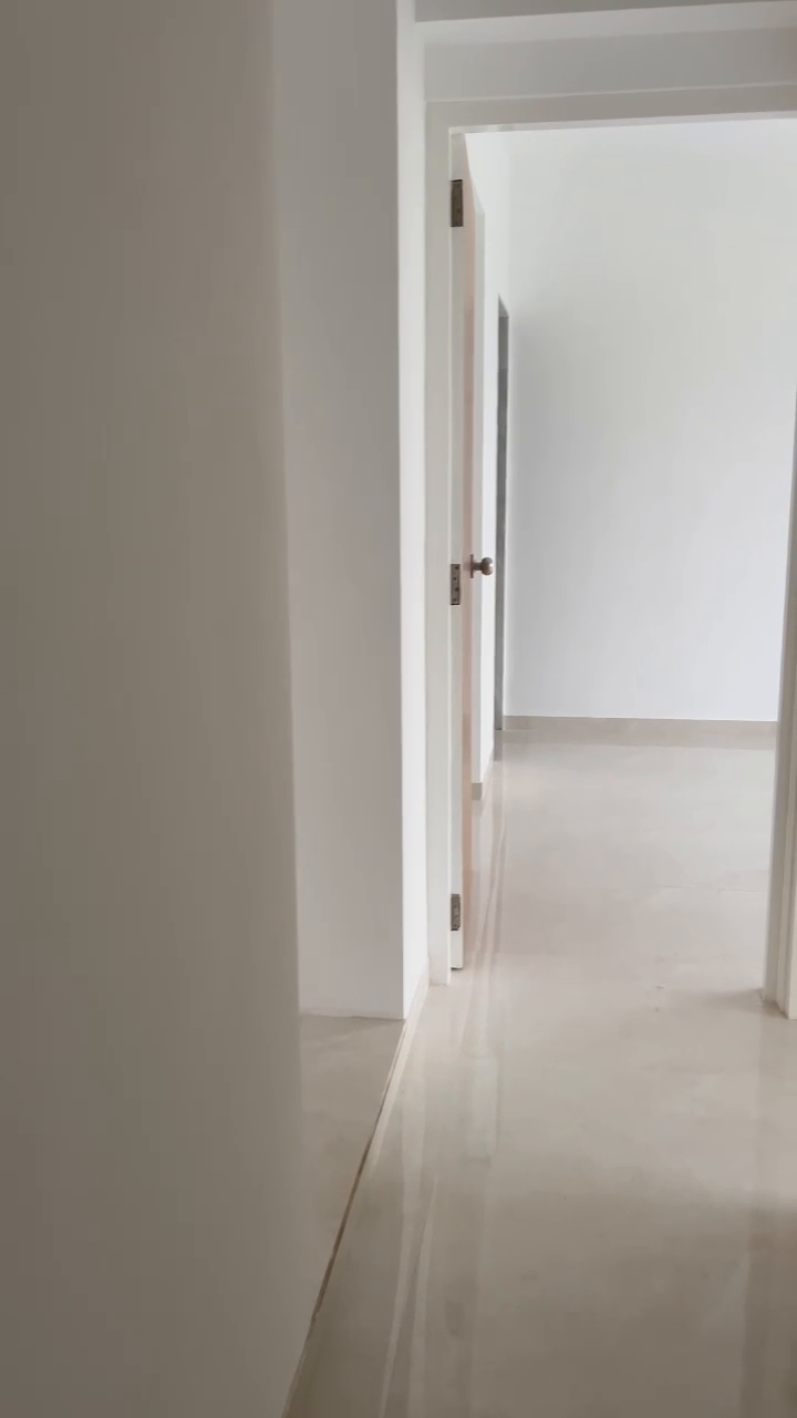 Available 2bhk flat on rent 
Rent- 14000 
Deposit -60000
24 hours midc water available