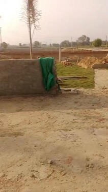 khatu shyam residency 
Near duhai ghaziabad 
Delhi meerut road
Prize 22000 per sqyd
Size min:-80sqyd