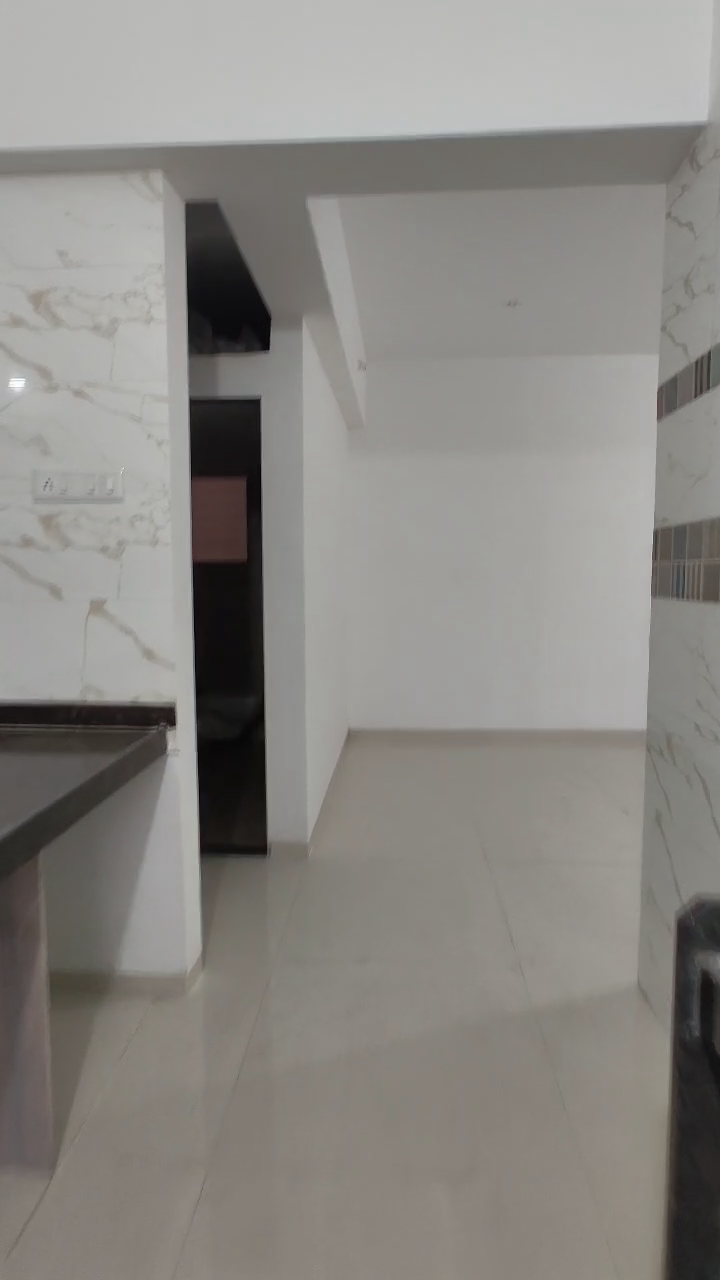 Prime location badlapur east katrap 24hours midc water
Rent-17000
Diposit -80000
