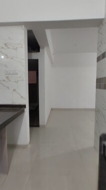 Prime location badlapur east katrap 24hours midc water 
Rent-17000 
Diposit -80000
