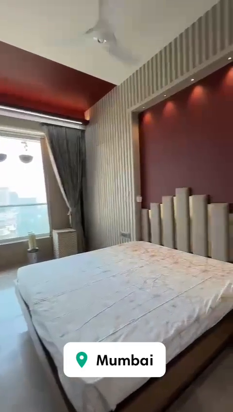 3BHK for Rent 
📍 Waterfield Road, Bandra West 
Fully furnished
Rent 315 
Immediate pocession