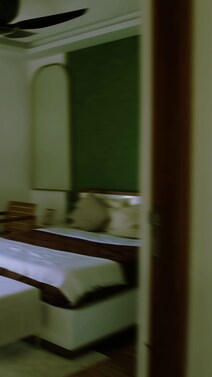 ✨ Sarjapur Luxury 4 BHK Triplex Villa ✨

🏡 Spacious 4 BHK Triplex Villa in Sarjapur 
