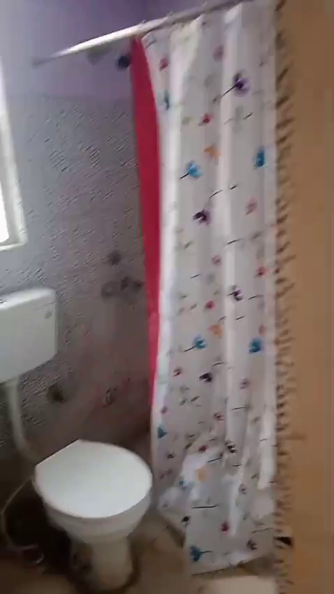 Breez Global Height Sec-33 Sohna 
Ready to Move
Fully Furnished 
Car Parking Available 
📞9711917651