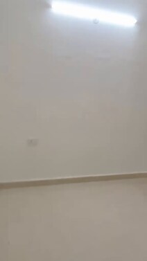 2Bhk Semi-furnished Flat available for Rent in Signature Global Prime Sec-63a Gurgaon 97119177651