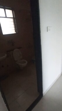 3 bhk semi furnished 