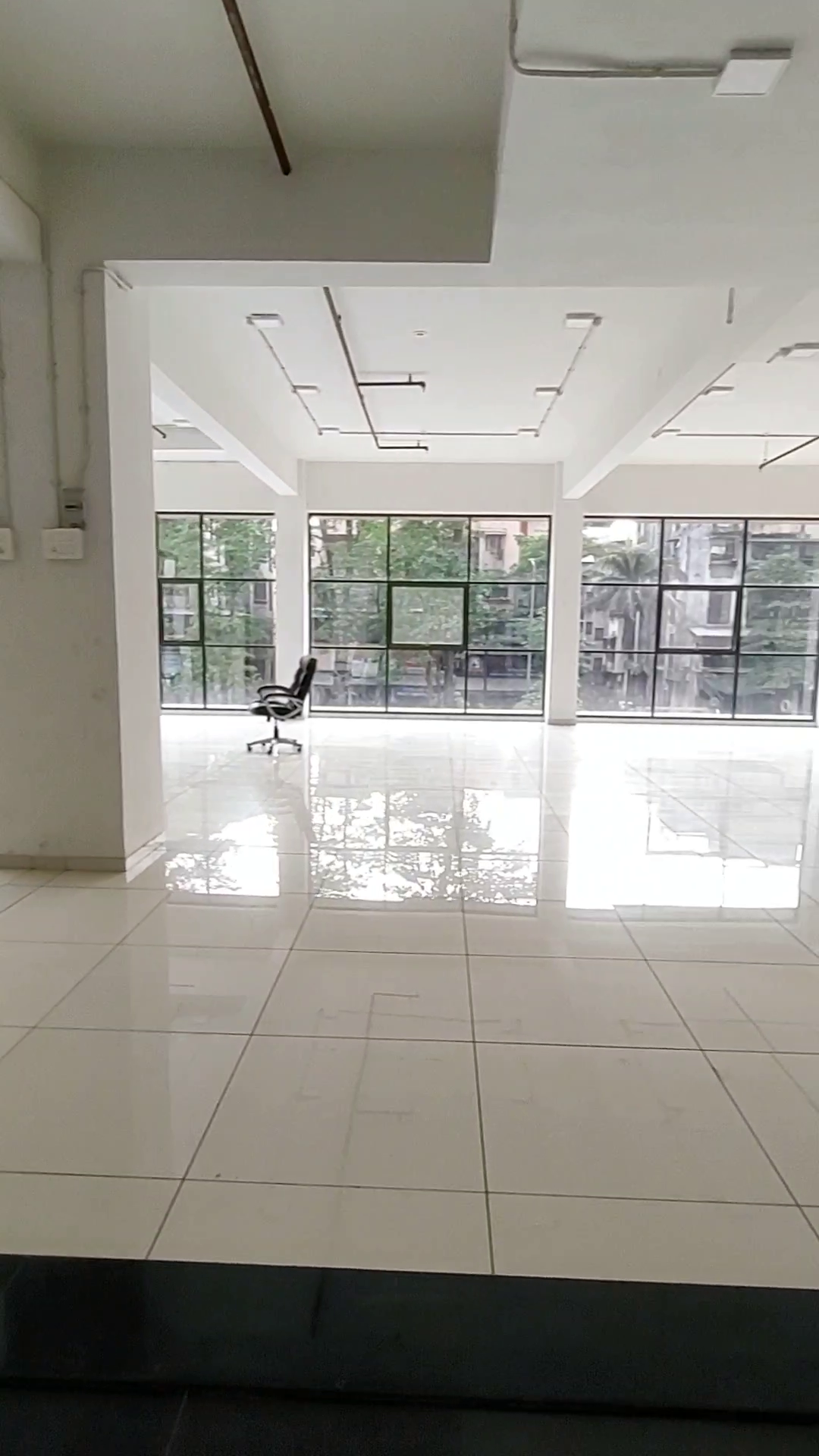 COMMERCIAL SPACE FOR RENT* 
Cover carpet area of 2500sqft and additonal 2500 sqft available in basement