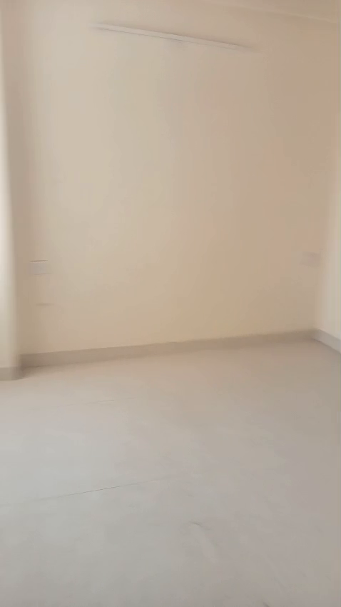 Diya green city Rajnagar Extension Ghaziabad 2bhk flat for sale size 968sqft 
Price 55 lakh only 