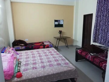 Room in  Pg at Sector 69 – for Rent