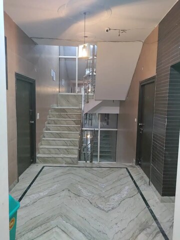Staircase in  Pg at Sector 45 – for Rent