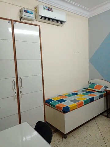 Room in  Pg at Dwarka – for Rent