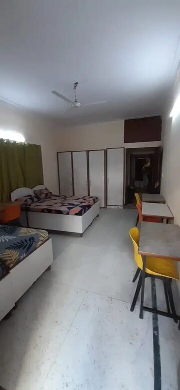 Room in  Pg at Dwarka – for Rent