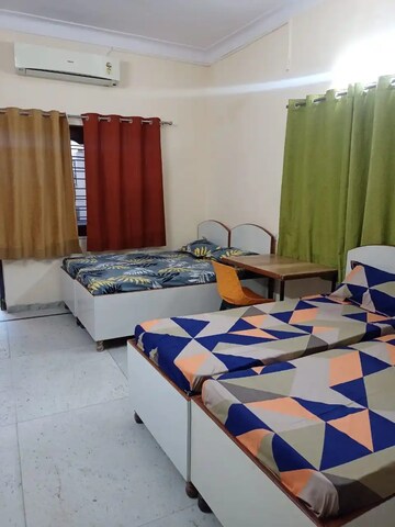Room in  Pg at Dwarka – for Rent