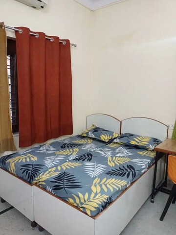 Room in  Pg at Dwarka – for Rent