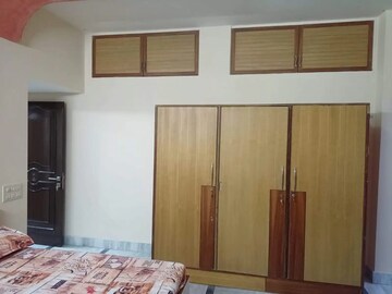 Room in  Pg at South Extension – for Rent
