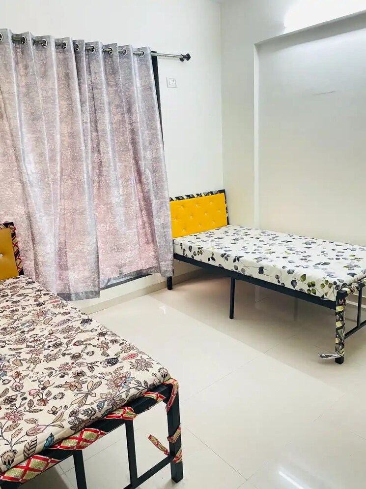 Room, gothivali village Pg For Boys & Girls In Gothivali Village 9000107