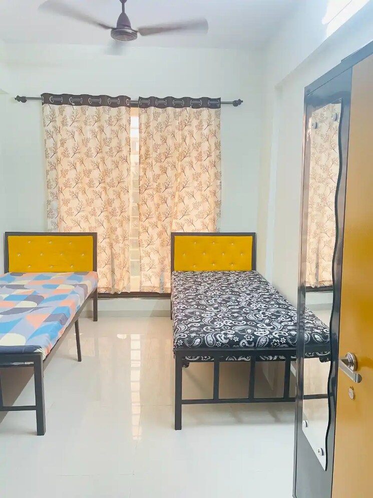 Room, gothivali village Pg For Boys & Girls In Gothivali Village 9000107