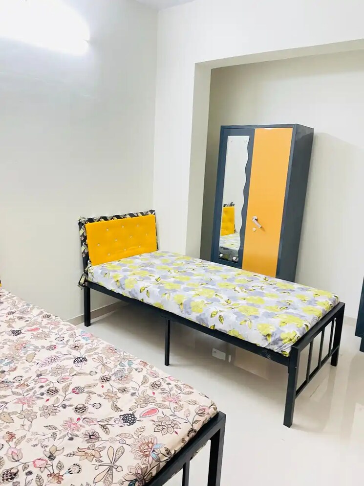 Room, gothivali village Pg For Boys & Girls In Gothivali Village 9000107