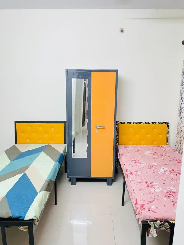 Room, gothivali village Pg For Boys & Girls In Gothivali Village 9000117