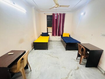 Room in  Pg at Gautam Nagar – for Rent