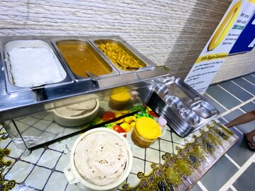   Pg at Yusuf Sarai – for Rent