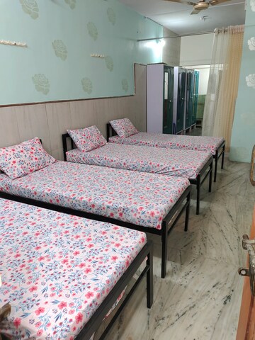 Room in  Pg at Vashi – for Rent