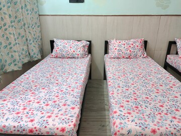 Room in  Pg at Vashi – for Rent
