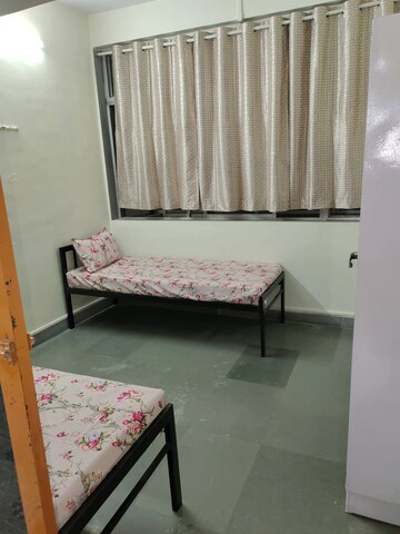 Room in  Pg at Vashi – for Rent