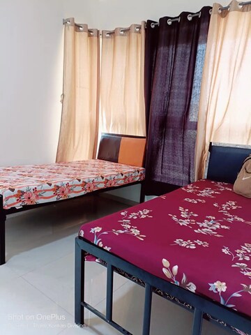 Room in  Pg at Azad Nagar – for Rent