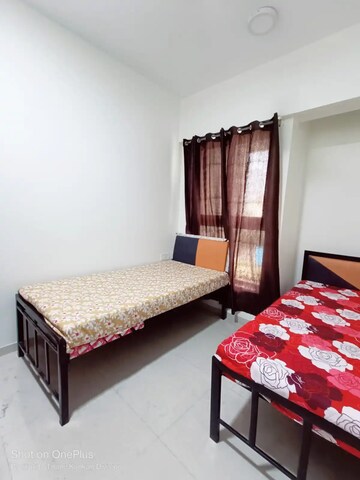 Room in  Pg at Azad Nagar – for Rent