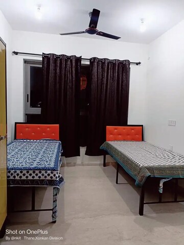Room in  Pg at Azad Nagar – for Rent