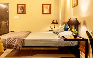 Room in  Pg at Kamla Nagar – for Rent