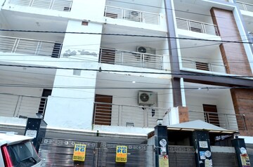  Pg – Entrance View at Wazirabad - for Rent