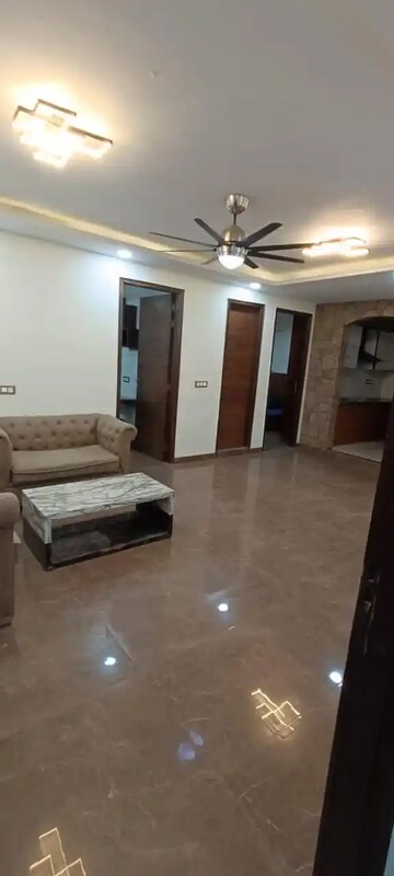 Room in  Pg at Wazirabad – for Rent