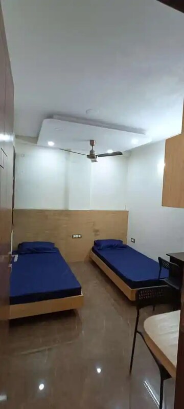 Room in  Pg at Wazirabad – for Rent