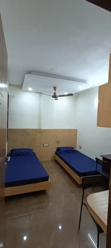 Room in  Pg at Wazirabad – for Rent