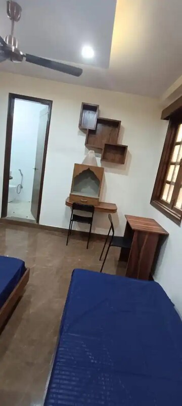 Room in  Pg at Wazirabad – for Rent