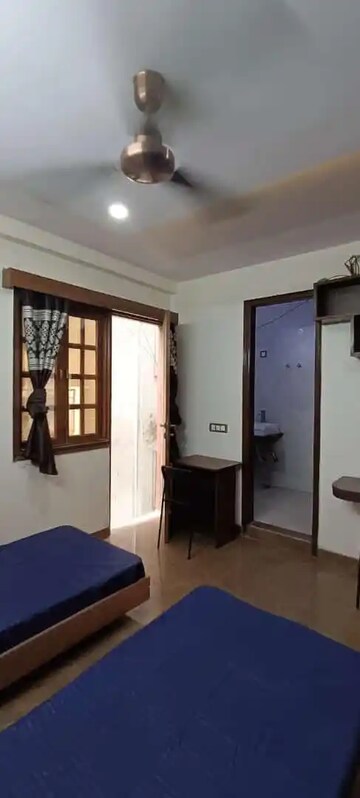 Room in  Pg at Wazirabad – for Rent