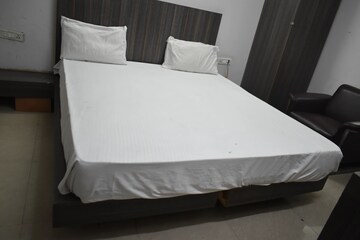 Room in  Pg at Sector 27 – for Rent