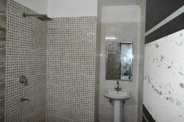 Bathroom in  Pg at Sector 27 – for Rent