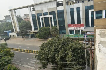   Pg at Sector 27 – for Rent