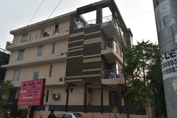  Pg – Entrance View at Sector 27 - for Rent