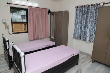 Pg For Boys in Parel Mumbai  7426542