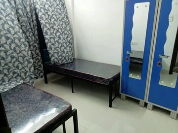 Room in  Pg at Nehru Nagar – for Rent