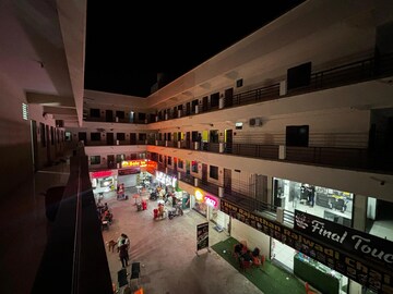  Pg – Entrance View at Vadodara - for Rent