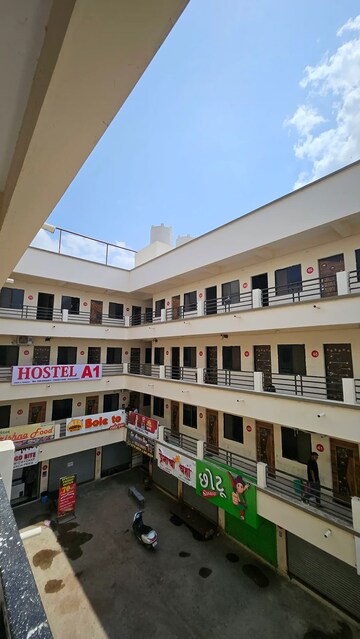  Pg – Entrance View at Vadodara - for Rent