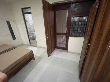Room in  Pg at Sector 20 – for Rent